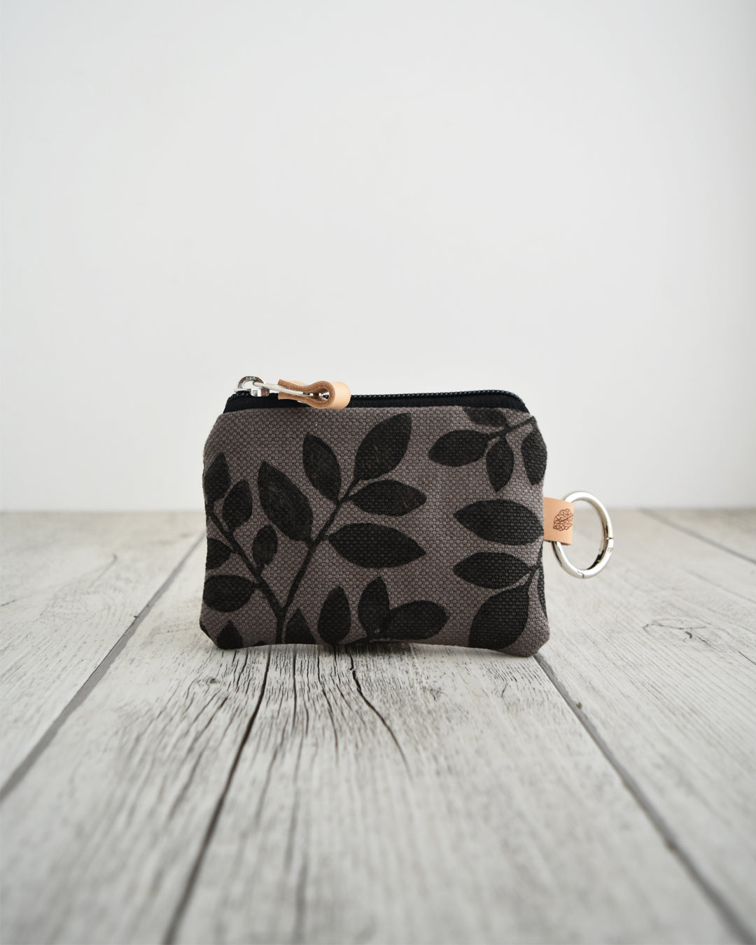 Mini pochette - porta tessere con moschettone PASSIFLORA