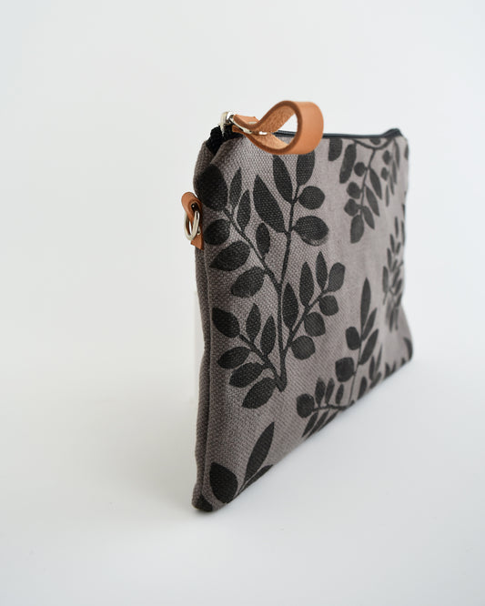 Pochette grande CHENZIA - tortora stampa foliage