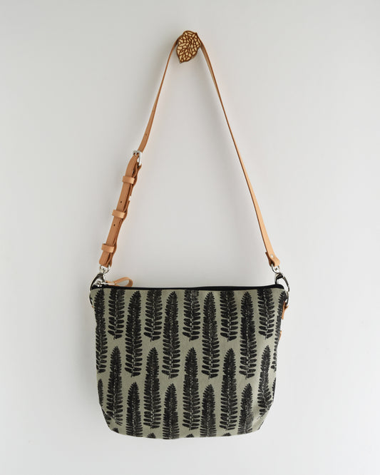 Tracolla CALATEA salvia del deserto felce