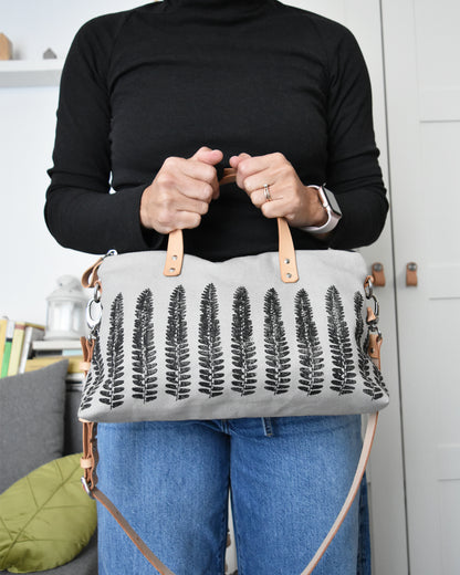 Borsa bauletto CANNELLA grigio chiaro felce nera