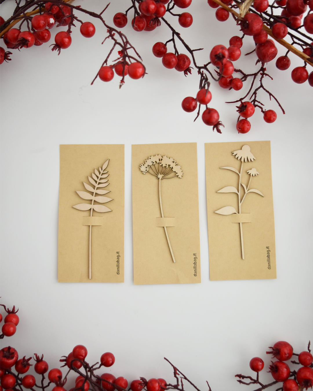 Set decorazioni in legno a tema naturale - foglie e fiori