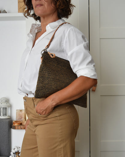 Pochette maxi VANIGLIA - essenziale nero e caramello