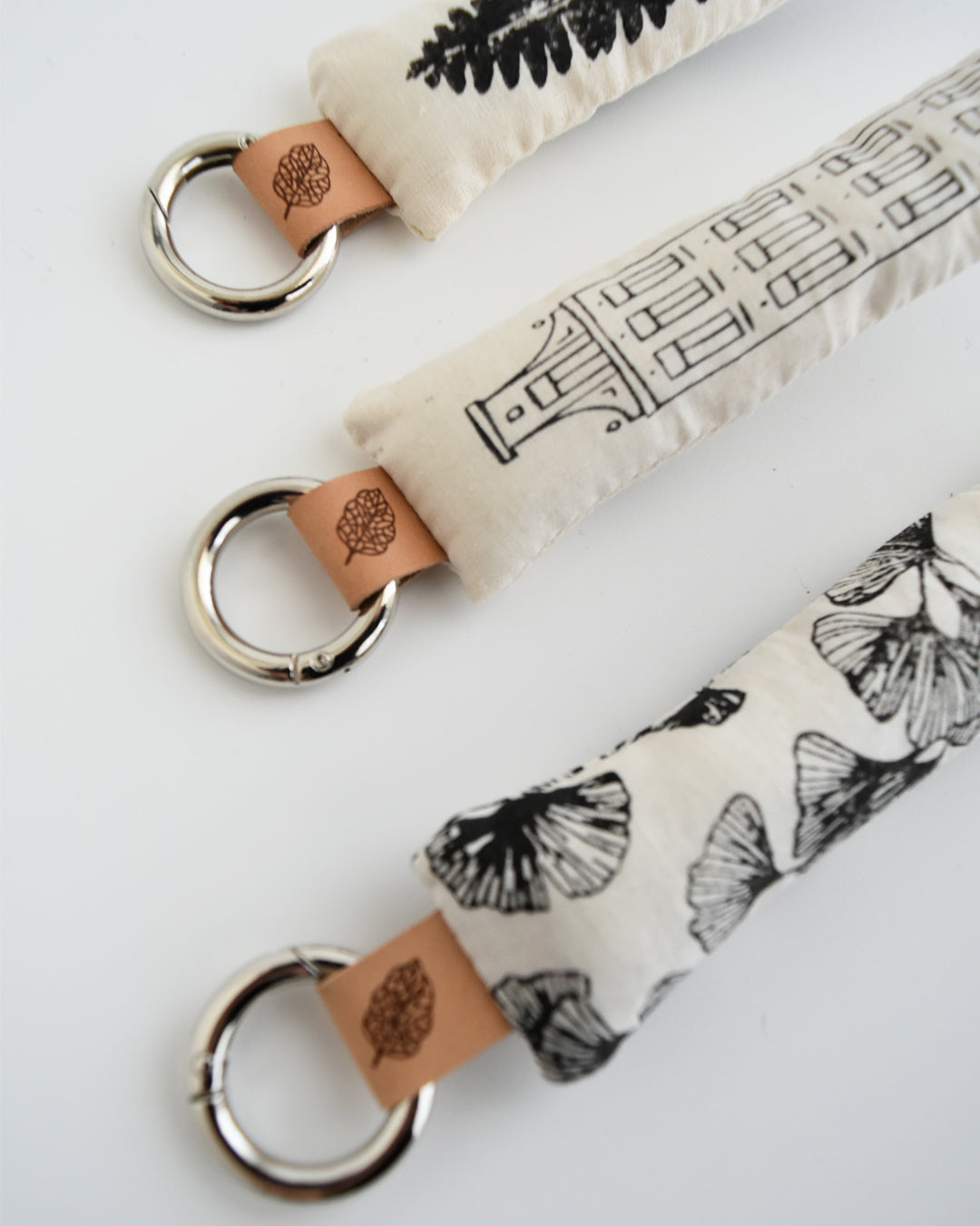 Portachiavi morbidosi in tessuto stampato a mano