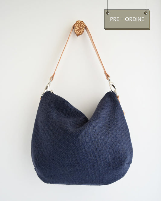 PRE ORDINE Borsa hobo bag TILIA - essenziale blu
