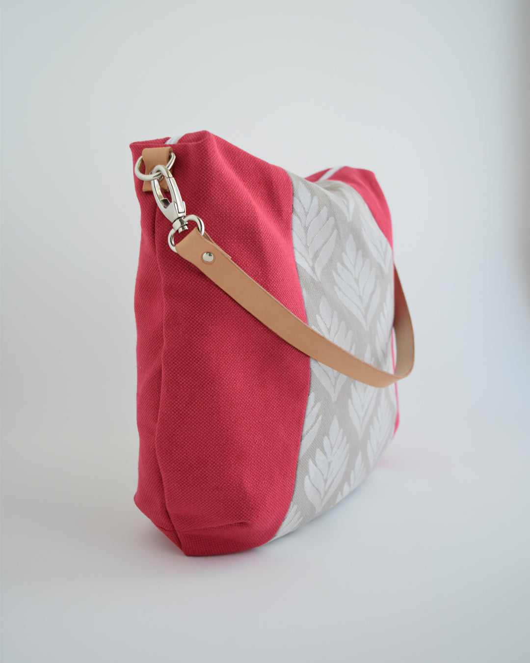 Borsa hobo bag TILIA - magenta e beige