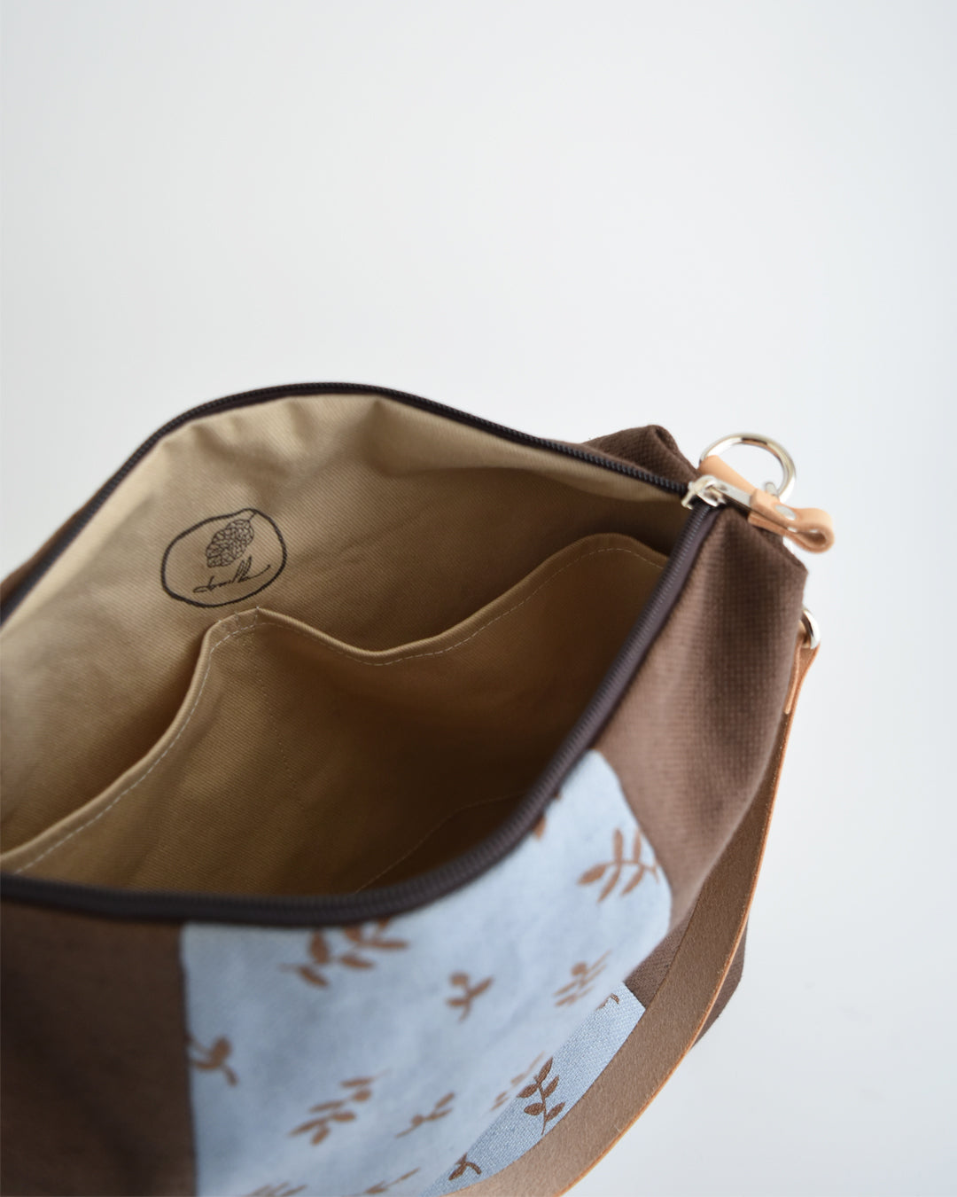 PRE ORDINE - Borsa hobo bag TILIA - cioccolato e cerueleo