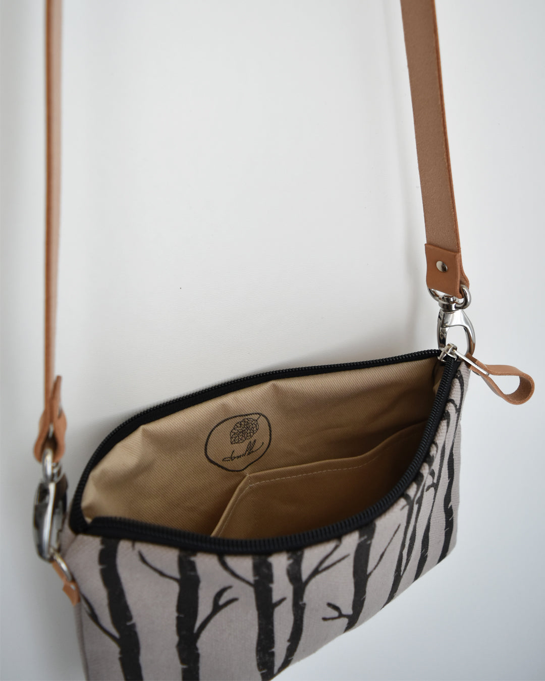 Tracollina GELSOMINO beige con stampa bosco