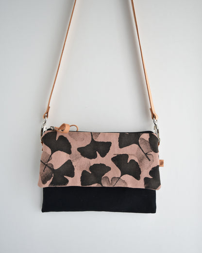 Tracolla doppia CAMELIA nero + rosa antico gingko nero