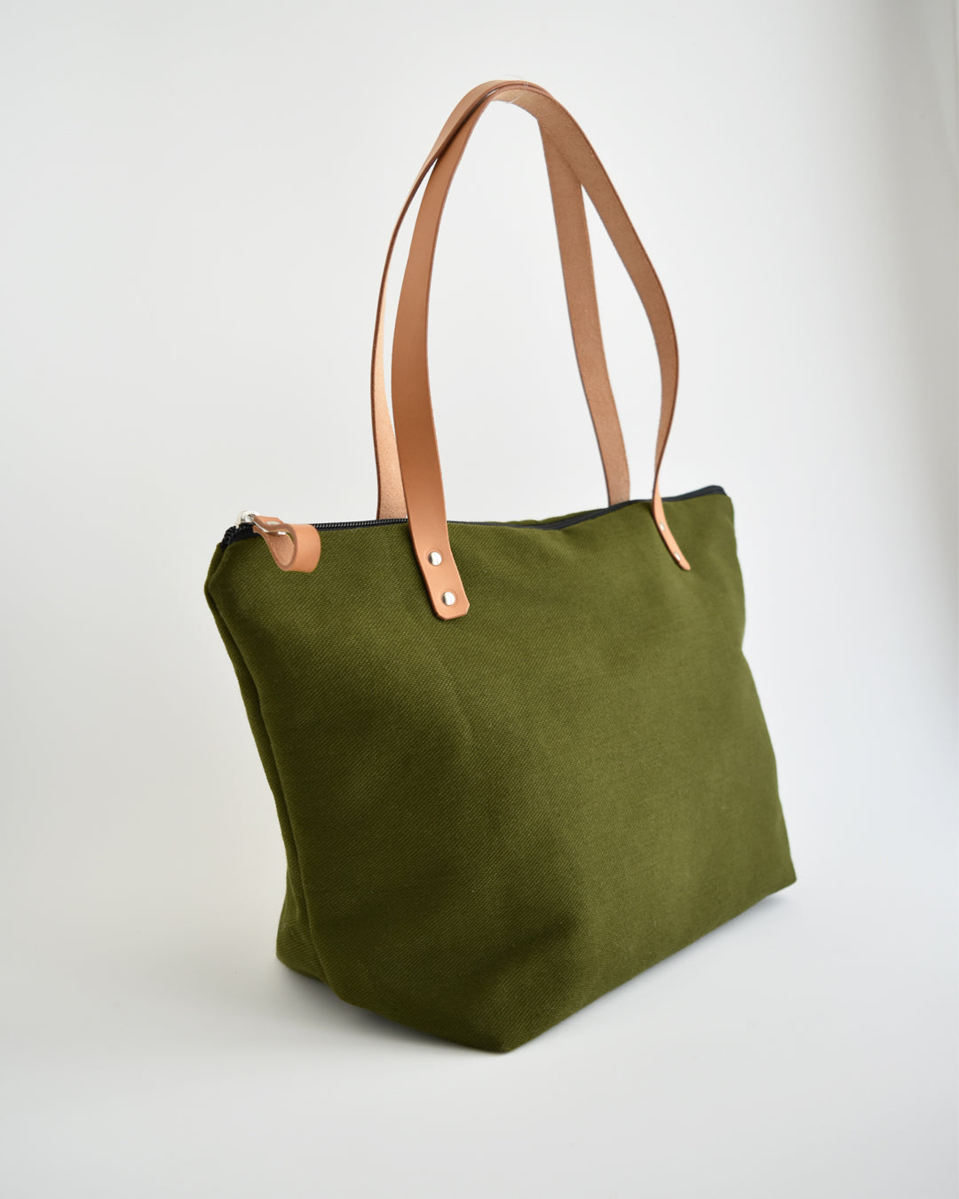 Borsa a spalla CYCAS essenziale verdone