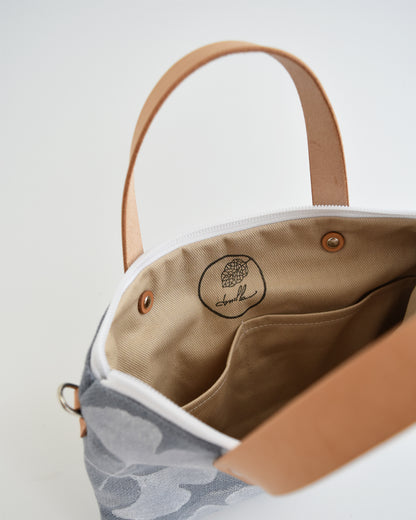 Pochette grande CHENZIA con manici - ceruleo stampa gingko