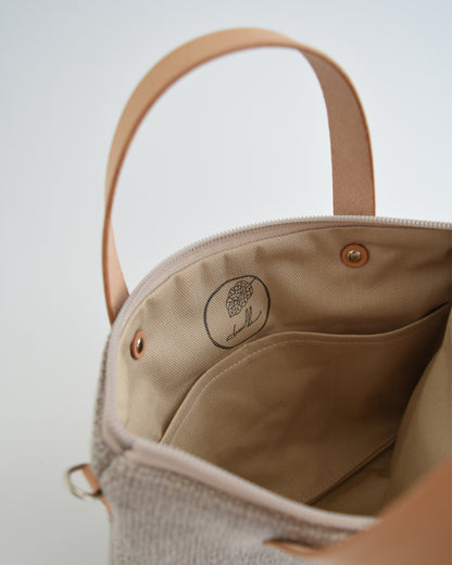 Pochette grande CHENZIA con manici - essenziale beige