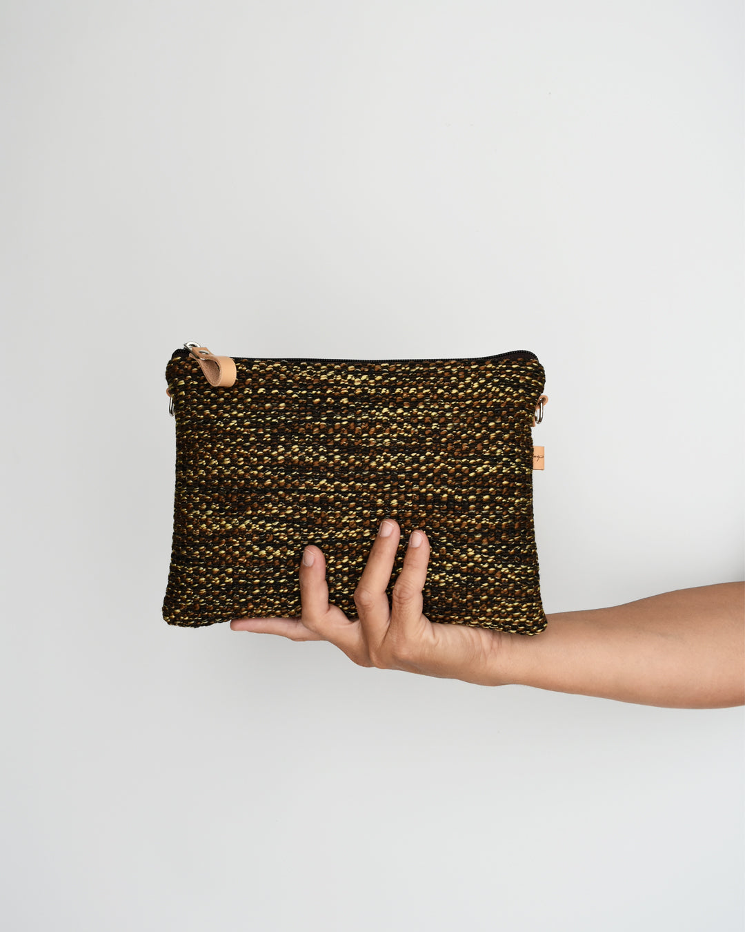 Pochette grande CHENZIA - nero marrone giallo melange essenziale