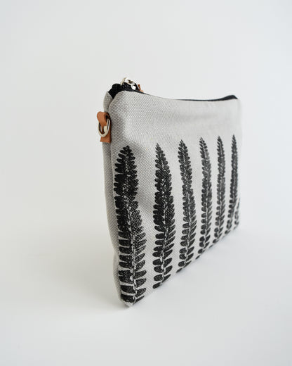 Pochette grande CHENZIA - grigio chiaro stampa felce